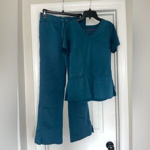 Healing hands, scrub set